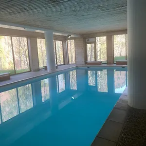 https://appartement-dans-residence-avec-piscine.hotels-rhonealpes.com